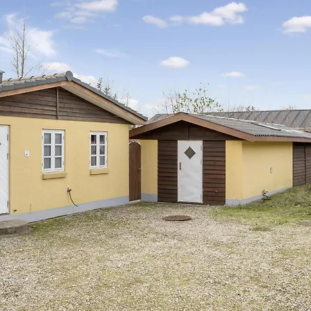 Holiday home Beautiful In With Wifi Blavand