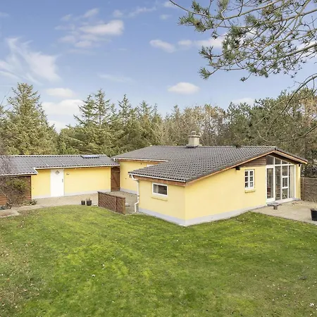 Holiday home Beautiful In With Wifi Blavand